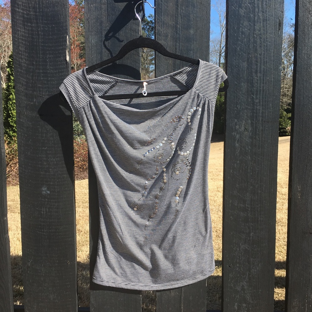 Robin K Cap sleeve shirt w silver embellishments